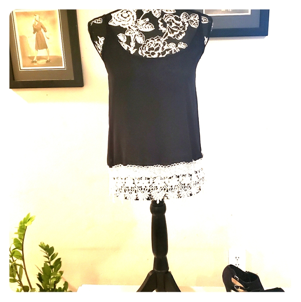 Veronica M. black tank with white lace s/m